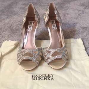 Badgley Mischka Marla in Ivory Size 8.5